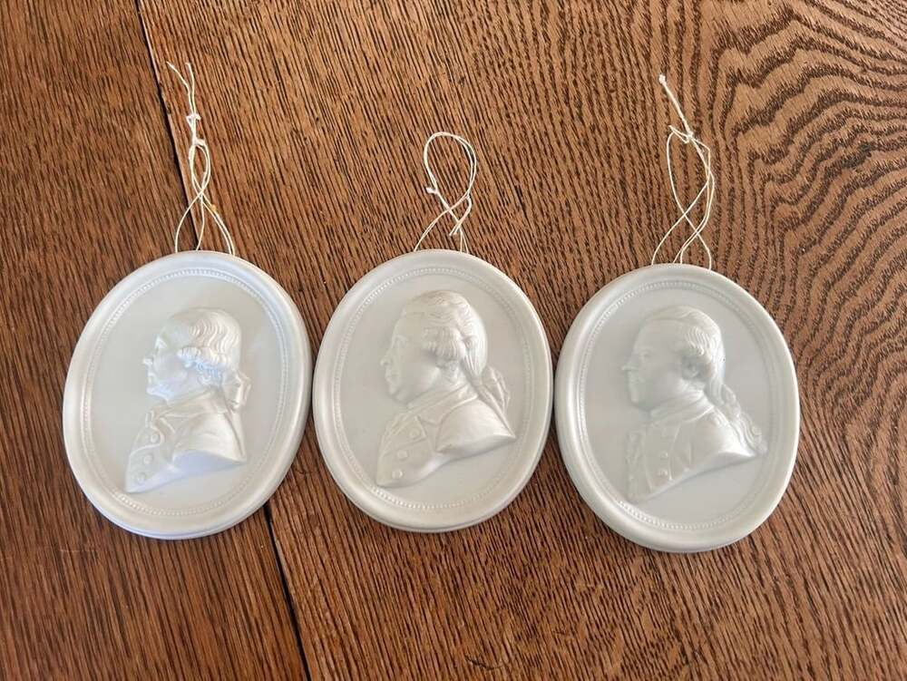 Meissen Porcelain Cameo Medallion Relief Set Of 3 White